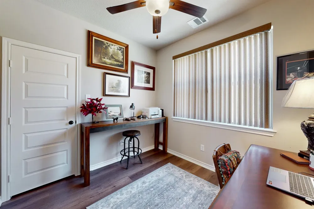 651 County Road 379 Caldwell, TX 77836