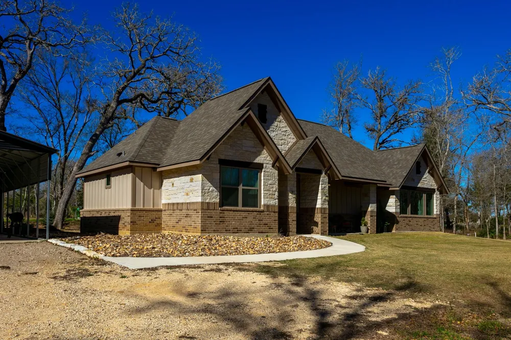 651 County Road 379 Caldwell, TX 77836