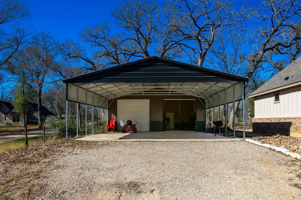 651 County Road 379 Caldwell, TX 77836