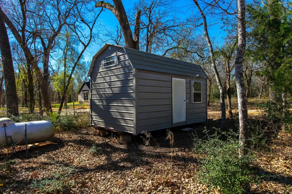 651 County Road 379 Caldwell, TX 77836