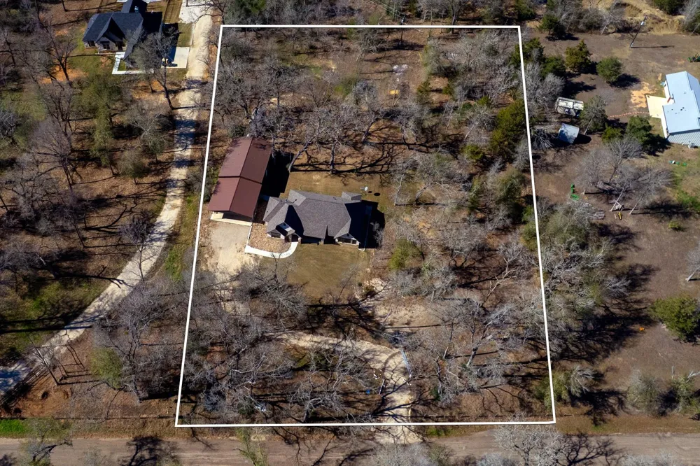 651 County Road 379 Caldwell, TX 77836