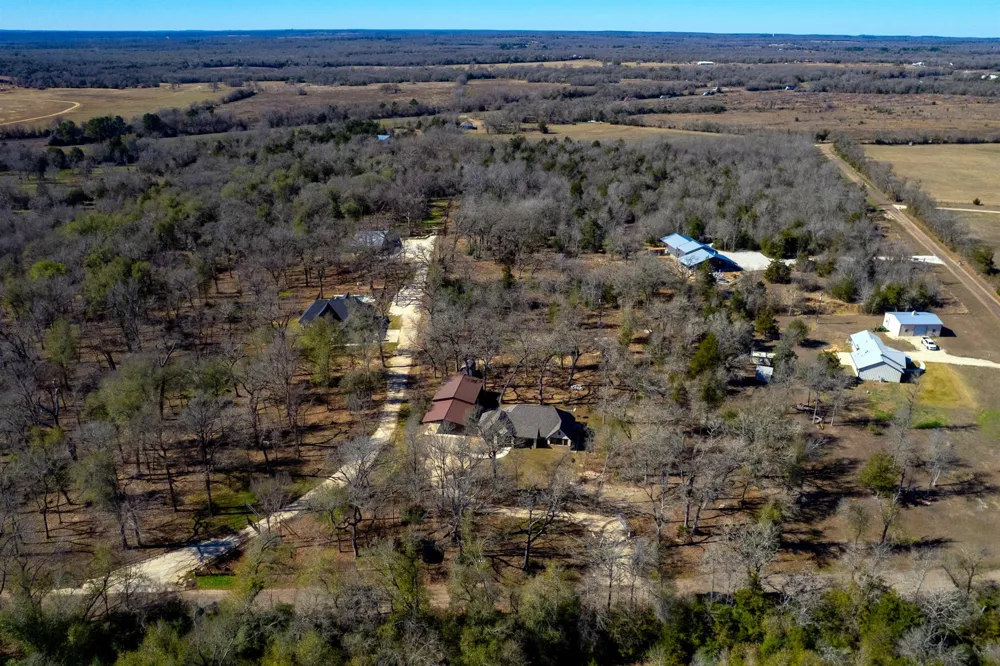 651 County Road 379 Caldwell, TX 77836