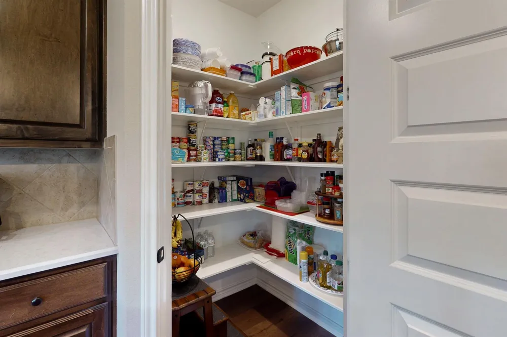 651 County Road 379 Caldwell, TX 77836