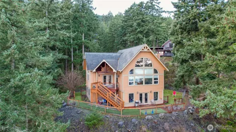 1103 Berry Way