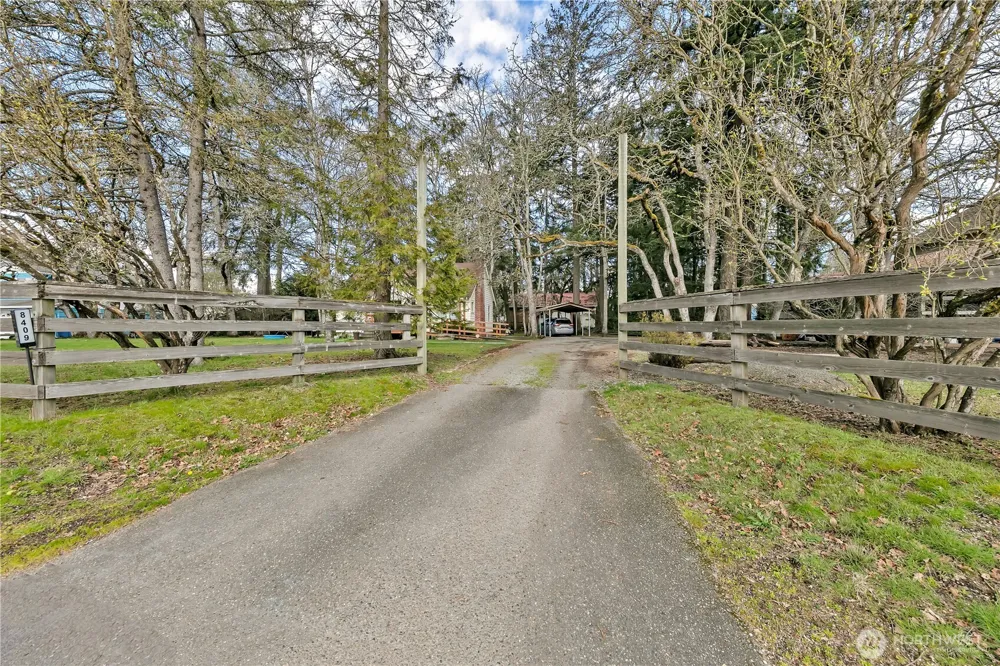 8409 Washington Boulevard SW Lakewood, WA 98498