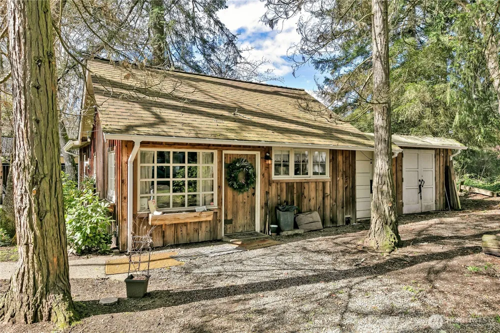 8409 Washington Boulevard SW Lakewood, WA 98498
