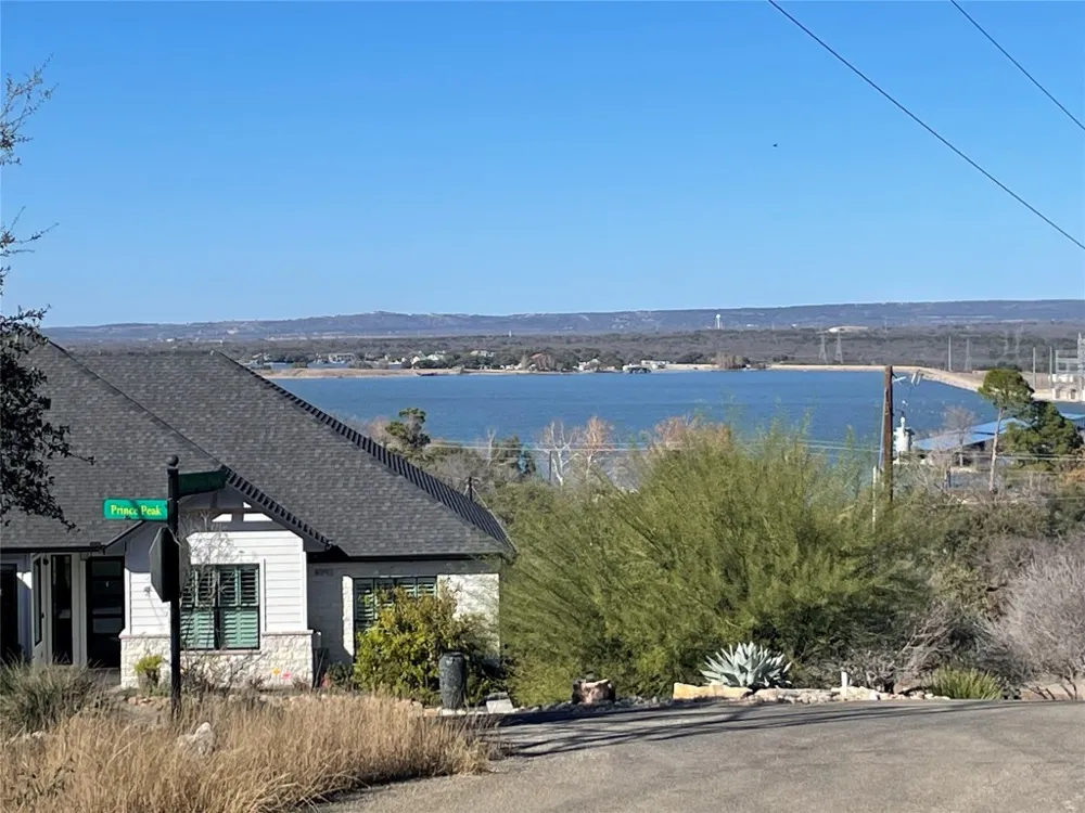 33 Prince Peak Street Cottonwood Shores, TX 78657