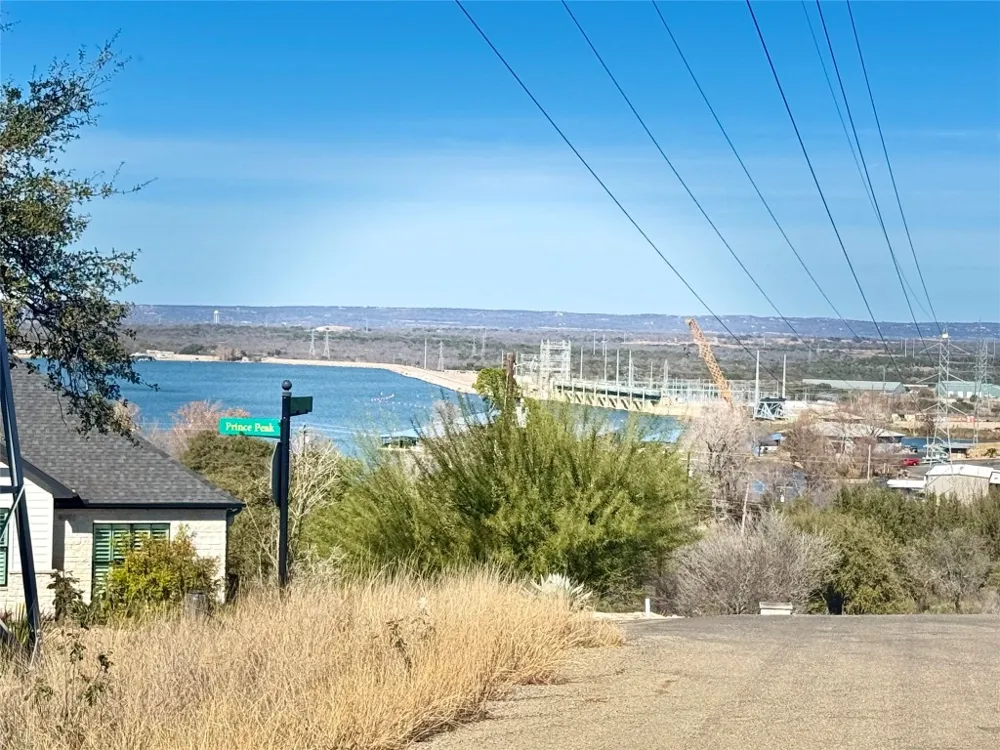 33 Prince Peak Street Cottonwood Shores, TX 78657