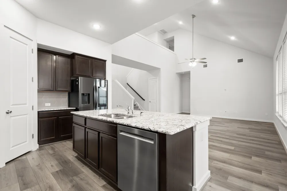 841 Spinnaker Loop Kyle, TX 78640