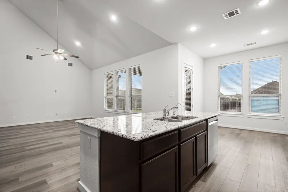 841 Spinnaker Loop Kyle, TX 78640