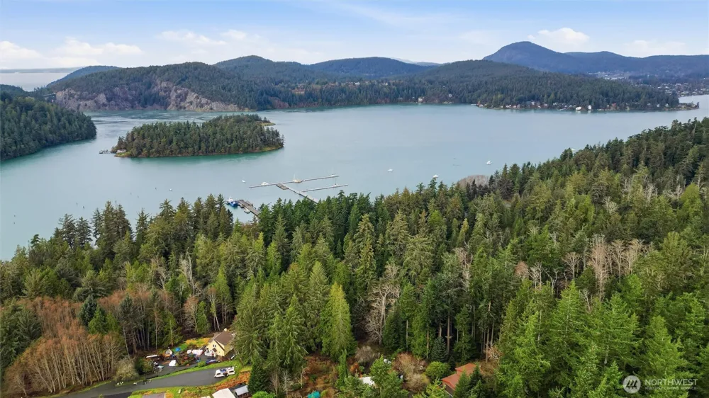 5184 Ridgeline Place Oak Harbor, WA 98277