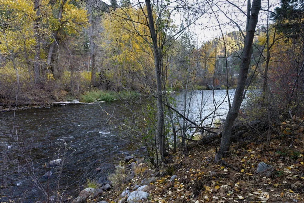 309 Mad Ranch Lane Entiat, WA 98822