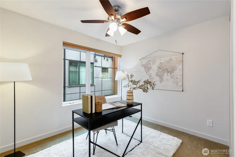 4272 SW Bradford Street Seattle, WA 98116