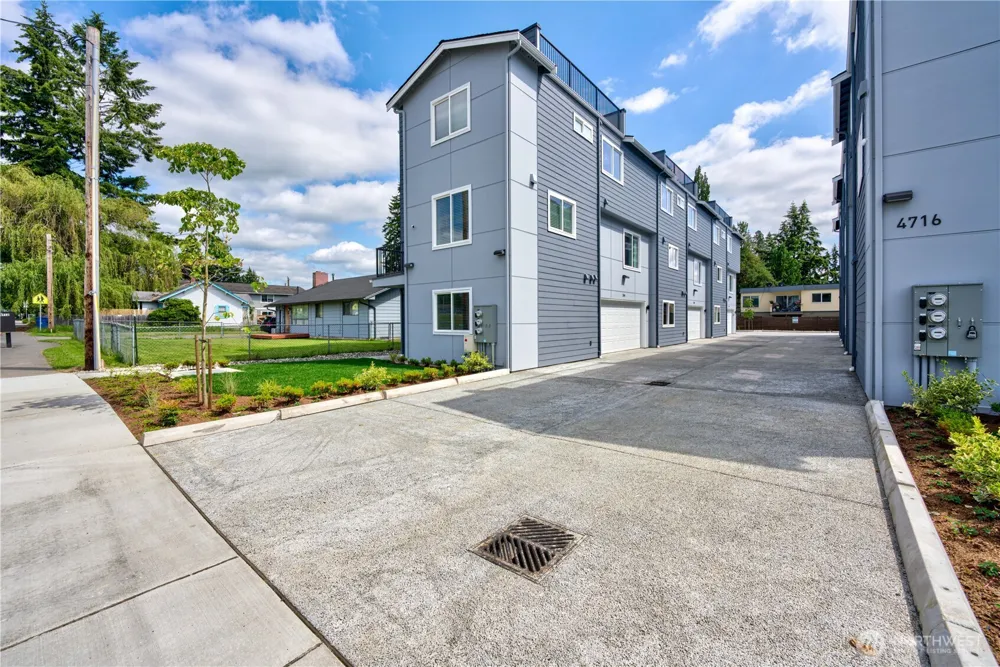 4716 72nd St NE Street NE #106 Marysville, WA 98270