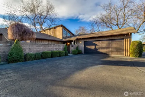 619 Country Club Road
