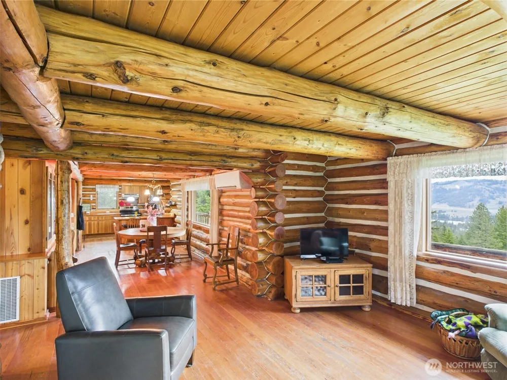 98 Tall Timber Lane Republic, WA 99166