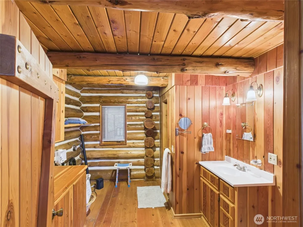 98 Tall Timber Lane Republic, WA 99166