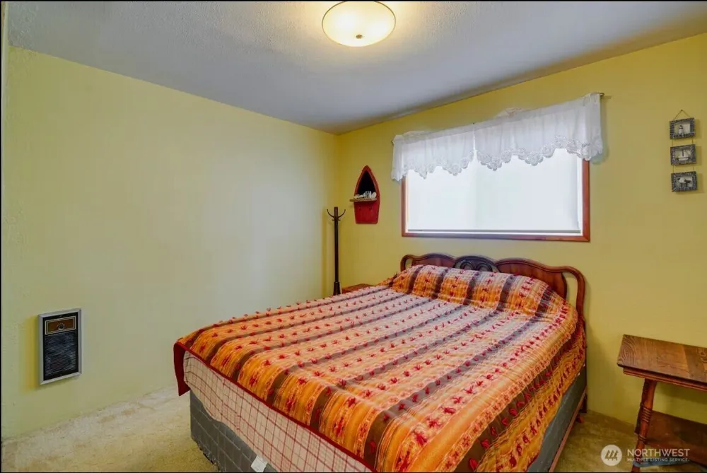 54 Pacific Lane Pacific Beach, WA 98571