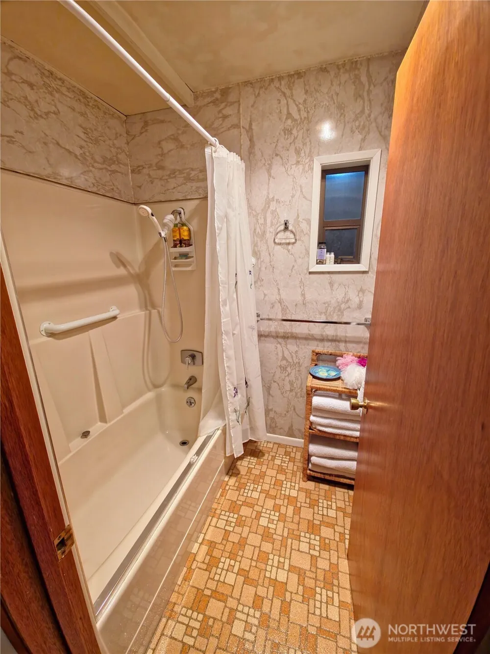54 Pacific Lane Pacific Beach, WA 98571