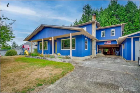 54 Pacific Lane