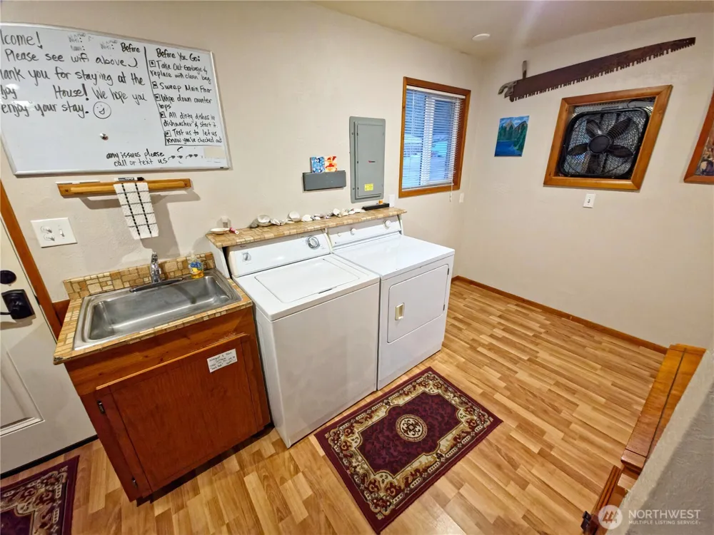 54 Pacific Lane Pacific Beach, WA 98571