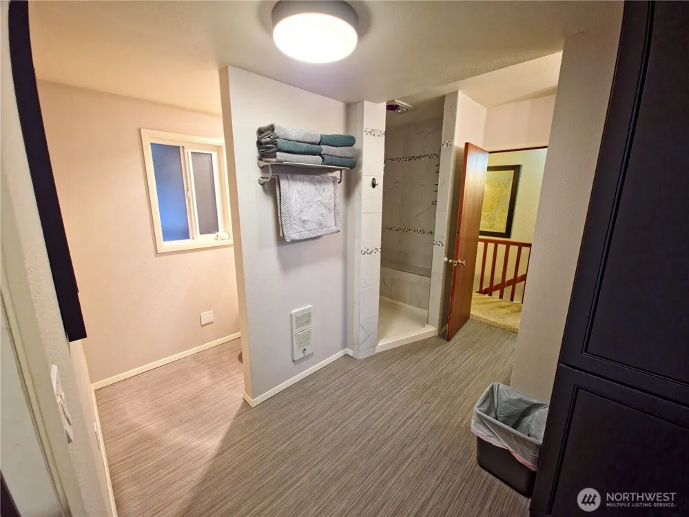 54 Pacific Lane Pacific Beach, WA 98571