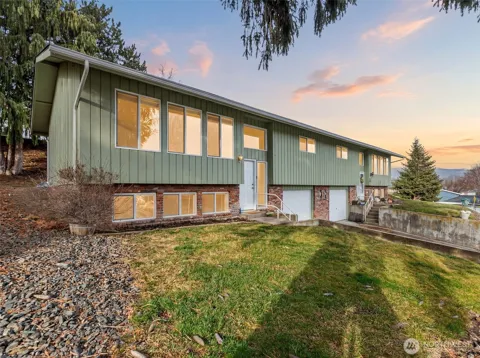 1100 Vista Place #B