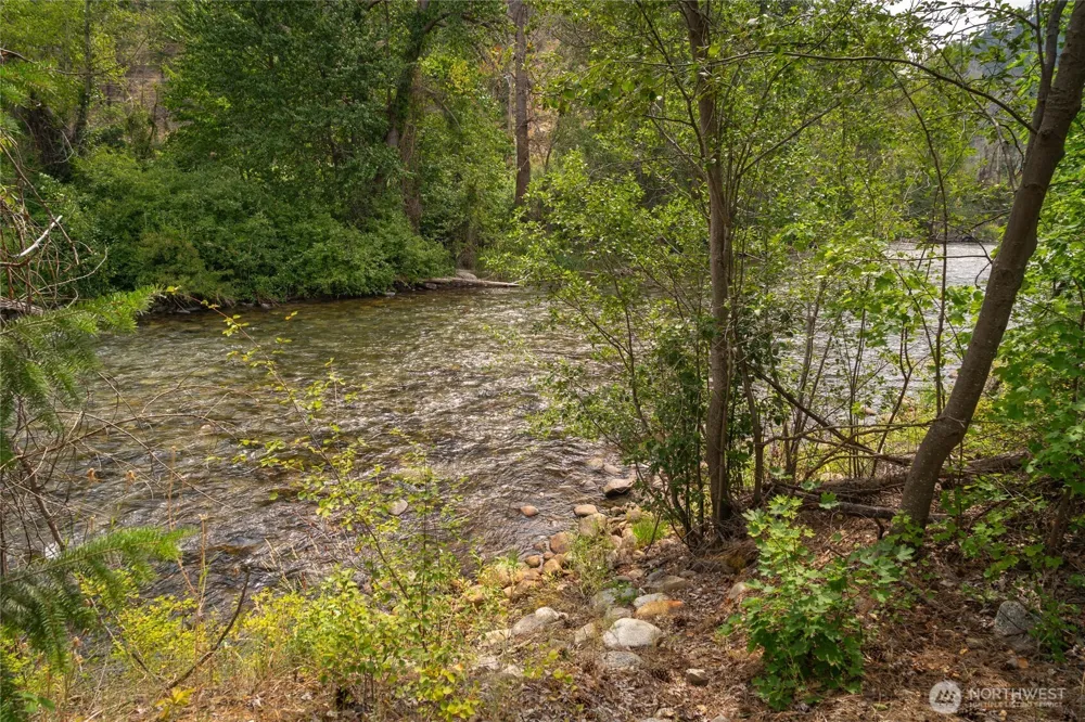 372 Mad Ranch Lane Entiat, WA 98822