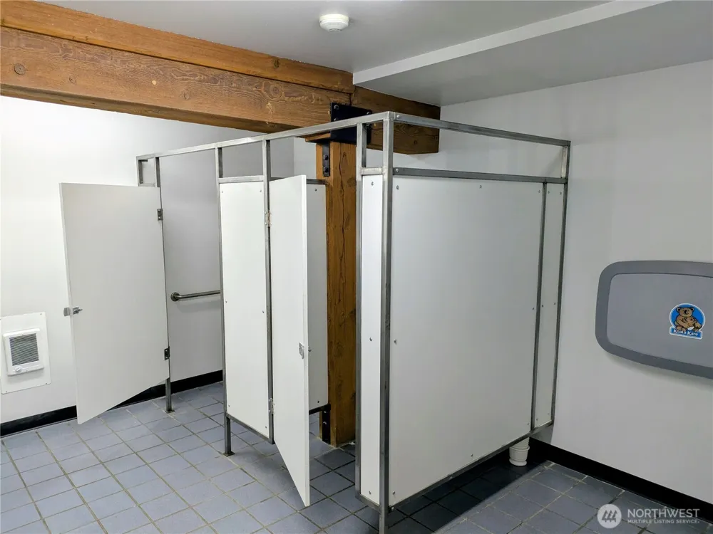 222 Lincoln Street #207 Port Angeles, WA 98362