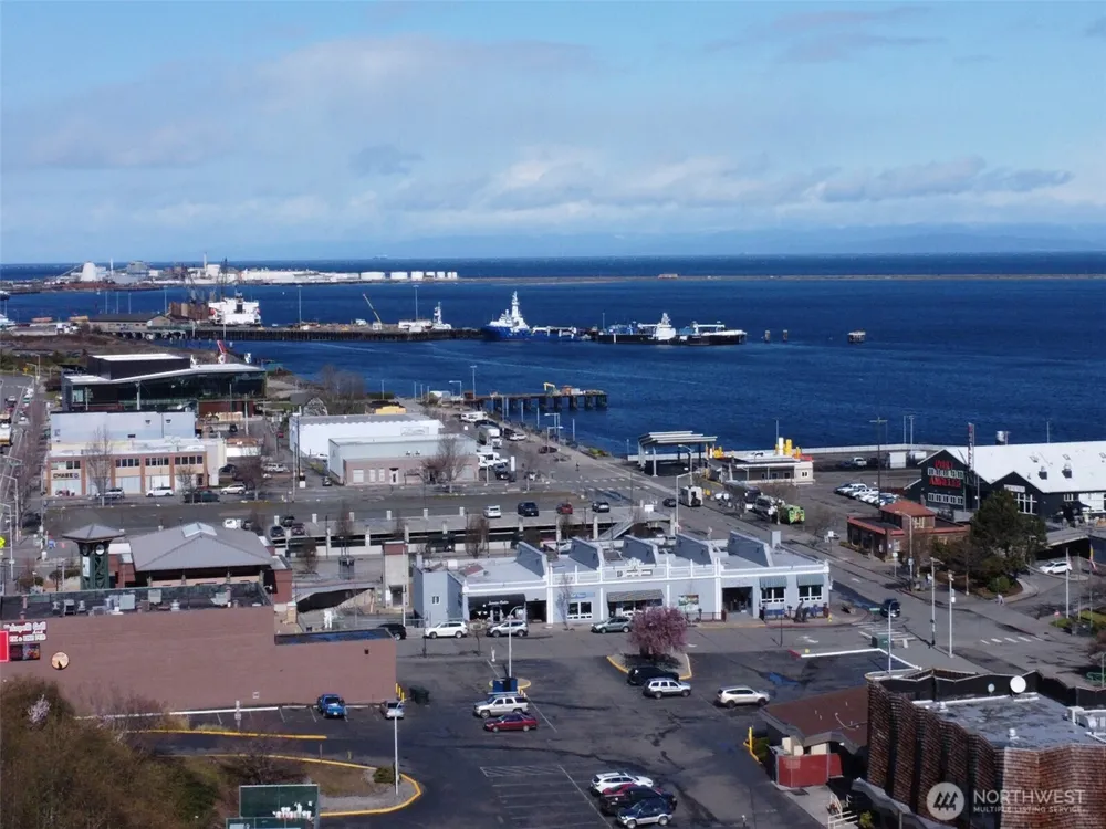 222 Lincoln Street #207 Port Angeles, WA 98362