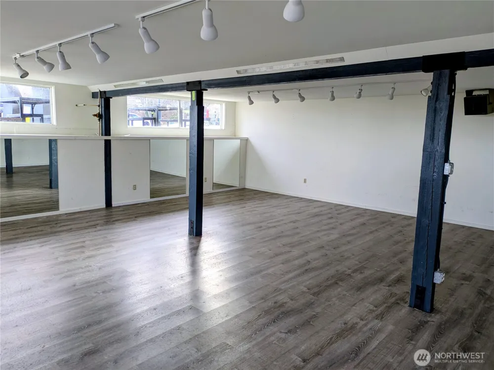 222 Lincoln Street #207 Port Angeles, WA 98362