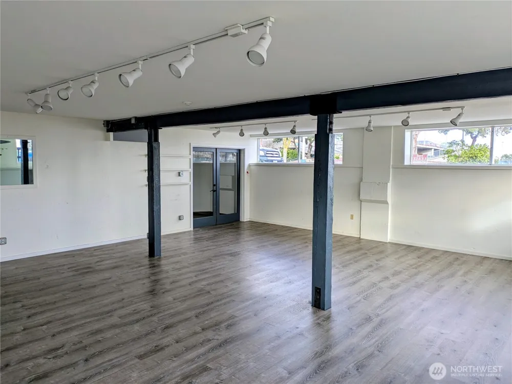222 Lincoln Street #207 Port Angeles, WA 98362