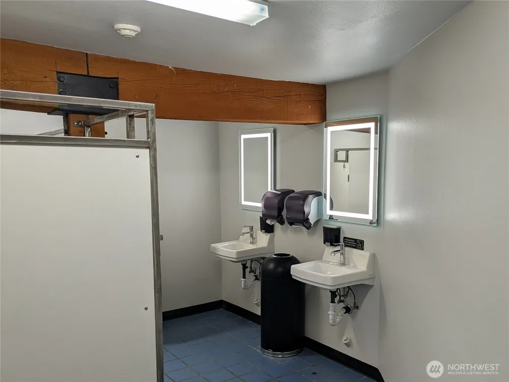 222 Lincoln Street #207 Port Angeles, WA 98362