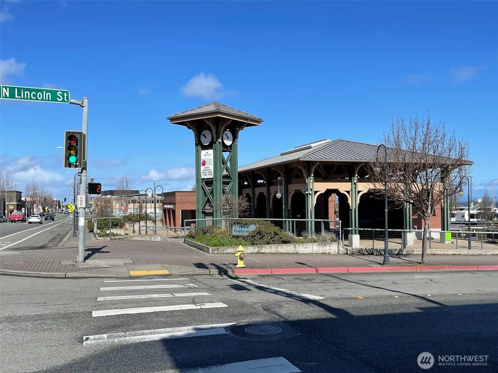 222 Lincoln Street #207 Port Angeles, WA 98362