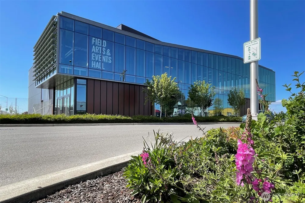 222 Lincoln Street #207 Port Angeles, WA 98362