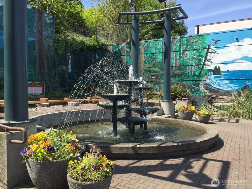 222 Lincoln Street #207 Port Angeles, WA 98362