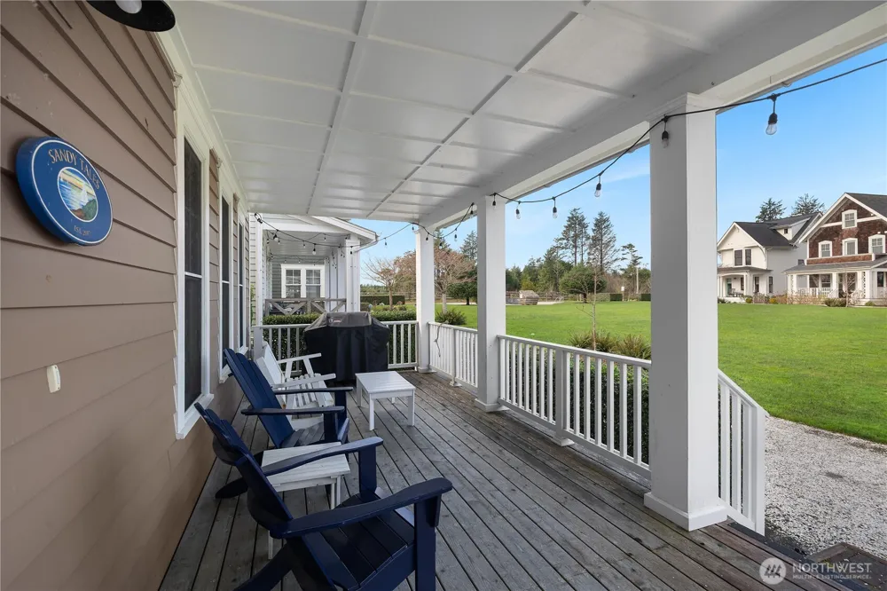 100 Horseshoe Lane Pacific Beach, WA 98571