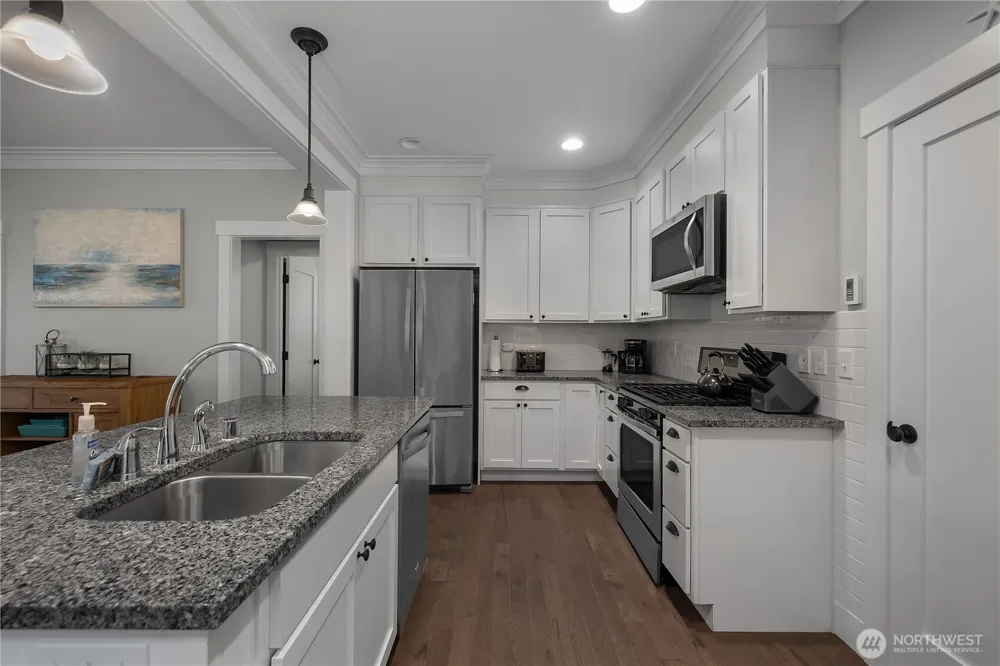 100 Horseshoe Lane Pacific Beach, WA 98571
