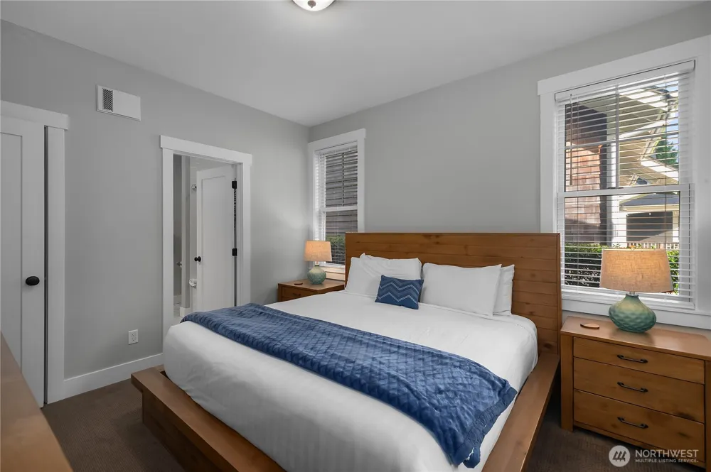 100 Horseshoe Lane Pacific Beach, WA 98571