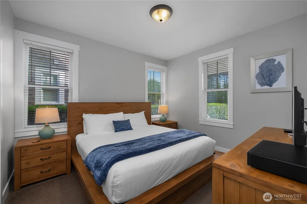 100 Horseshoe Lane Pacific Beach, WA 98571