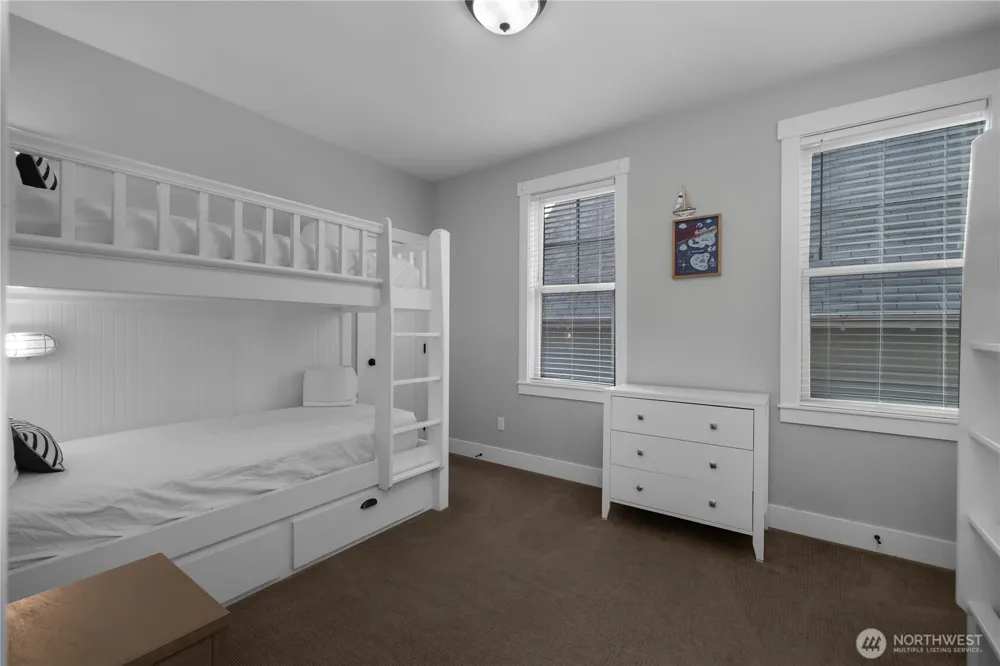 100 Horseshoe Lane Pacific Beach, WA 98571