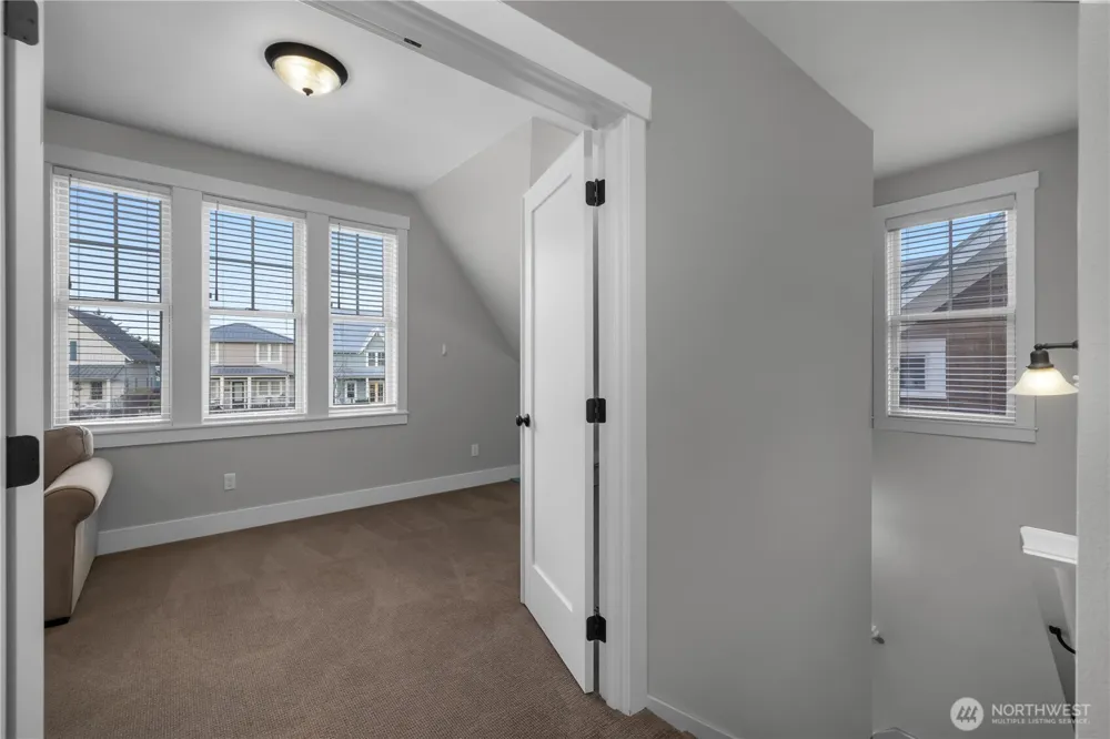 100 Horseshoe Lane Pacific Beach, WA 98571