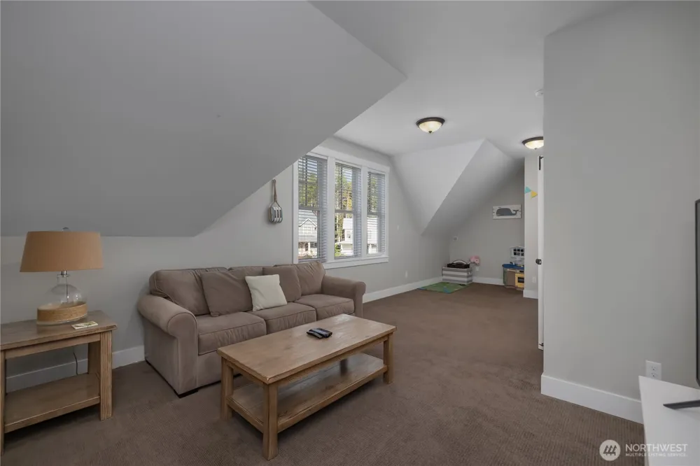 100 Horseshoe Lane Pacific Beach, WA 98571