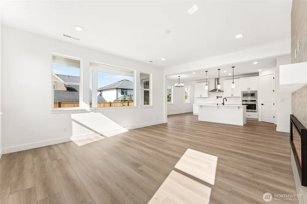2216 Oak Court #3 Milton, WA 98354