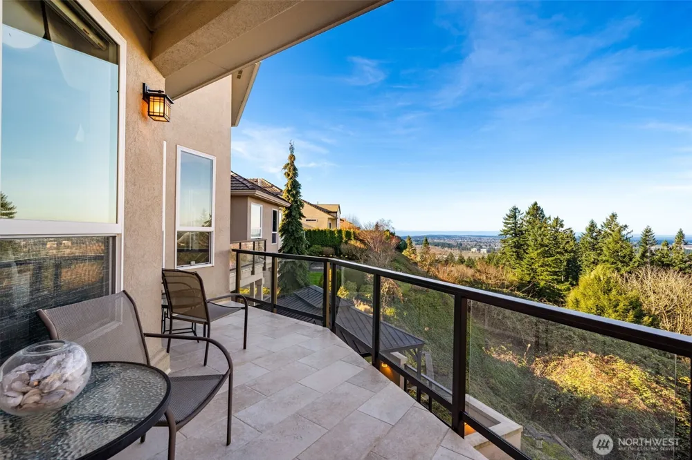 2305 NW Douglas Street Camas, WA 98607