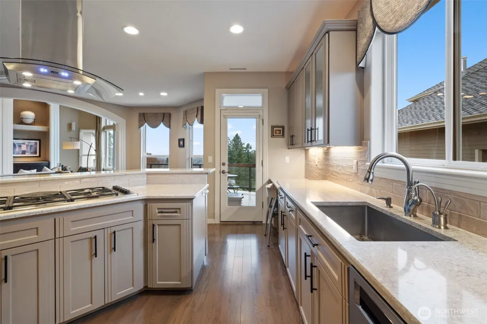 2305 NW Douglas Street Camas, WA 98607