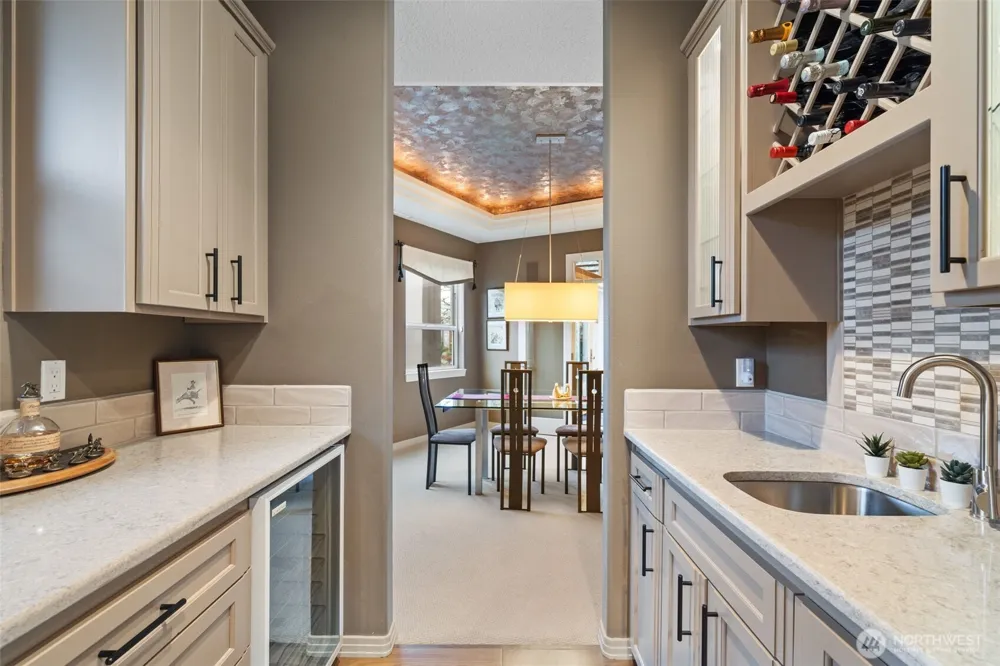 2305 NW Douglas Street Camas, WA 98607