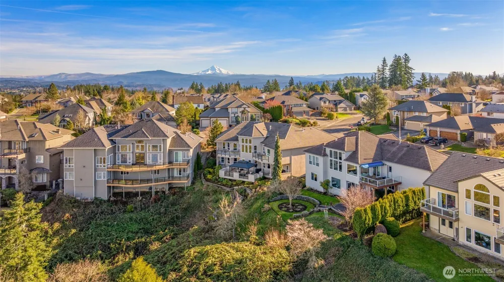2305 NW Douglas Street Camas, WA 98607