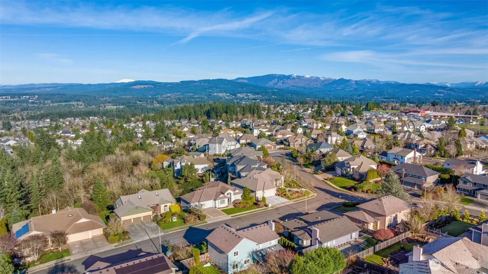 2305 NW Douglas Street Camas, WA 98607