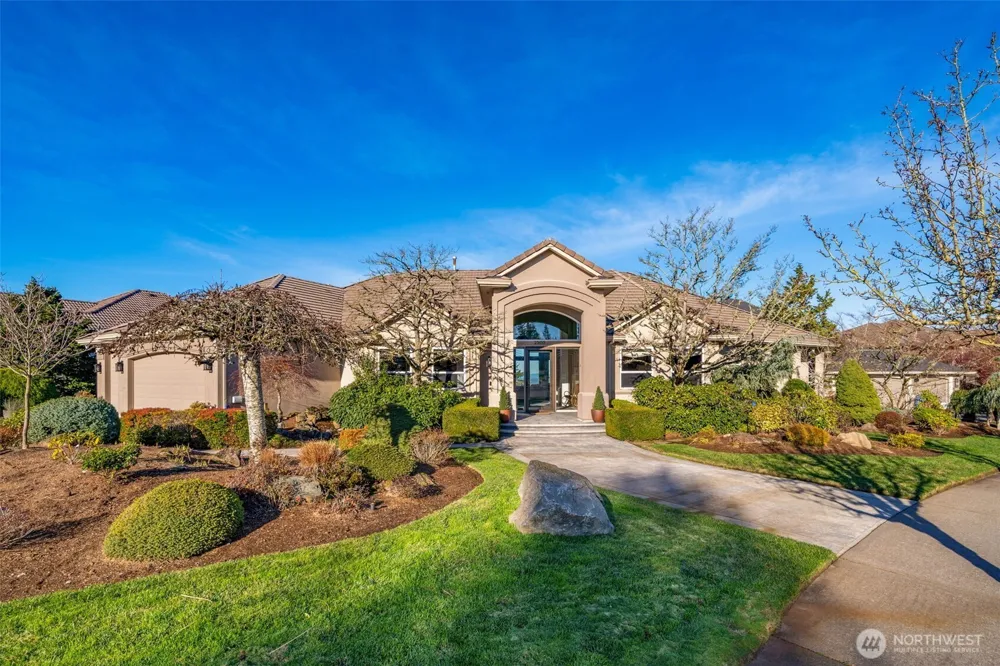 2305 NW Douglas Street Camas, WA 98607